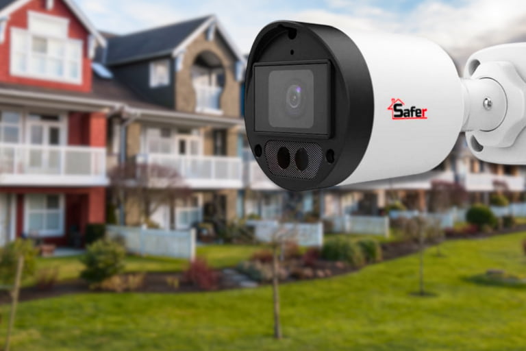 Camere supraveghere exterior pentru siguranta locuintei.