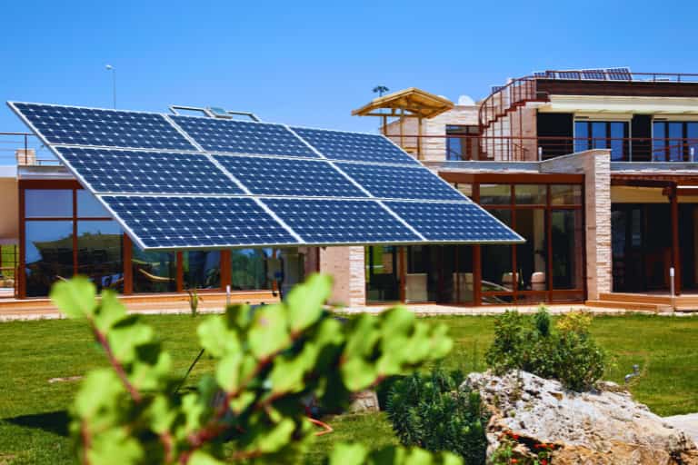 Panouri fotovoltaice profesionale.