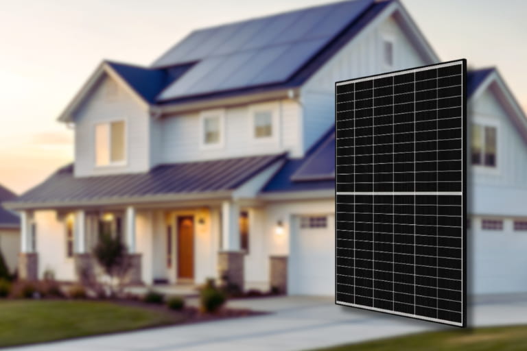 Sisteme fotovoltaice cu panouri.
